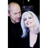 Mark Knopfler & Emmylou Harris Radio playing on Jango Radio